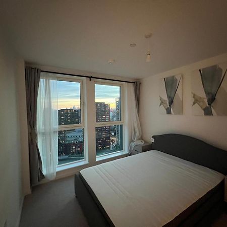 Апартаменты Ac Luxe Penthouse With Free Parking Лондон Экстерьер фото